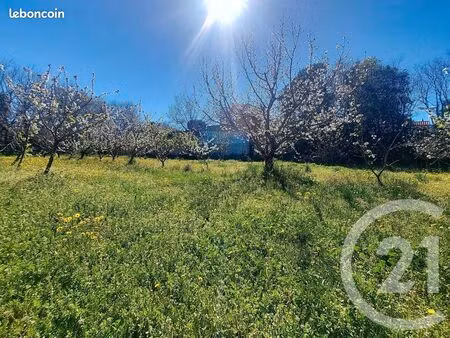 terrain 1 027 m² ceret