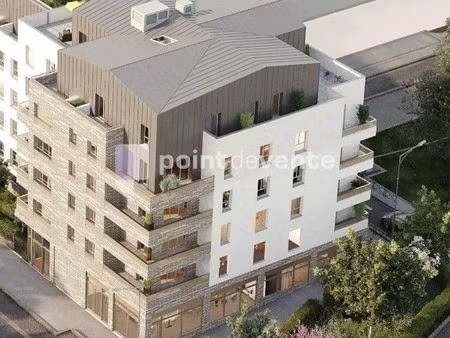 local commercial 195 m²