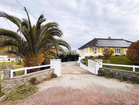 maison 8 pièces 135 m²