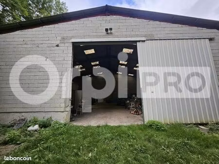 local d'activité 250 m²