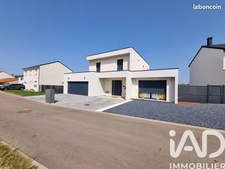maison 6 pièces 145 m²