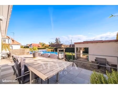 maison 8 pièces 193 m²