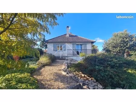 propriété 8 pièces 153 m²