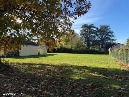 terrain 1 100 m² nousty