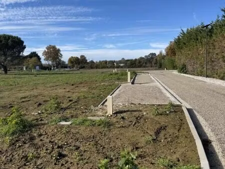 terrain 852 m² le passage