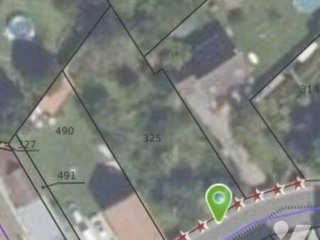 terrain 631 m² marines