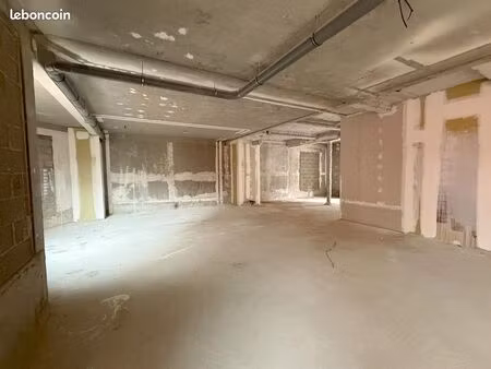 local commercial à louer
