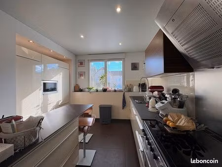 maison de caractère - 11 pièces avec jardin - courcelles chaussy