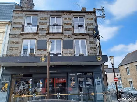 immeuble 10 pièces 178 m²