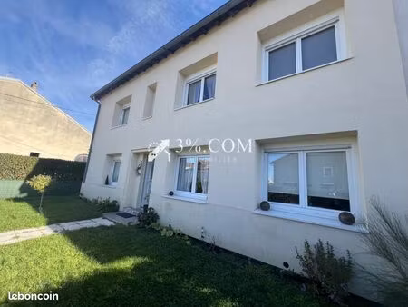 maison 8 pièces 181 m²