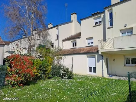 maison 4 pièces 82 m²