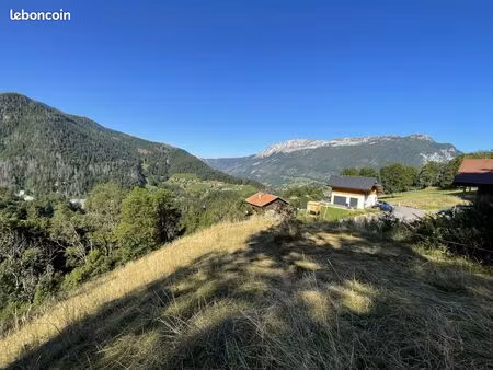 terrain 1801 m² saint-jean-de-sixt