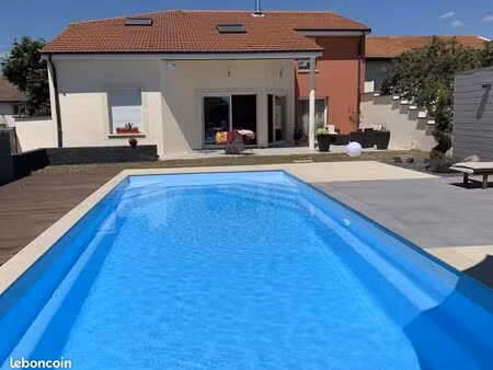 maison 9 pièces 276 m²