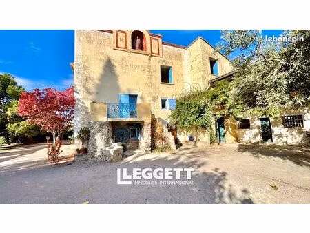 maison 15 pièces 226 m²