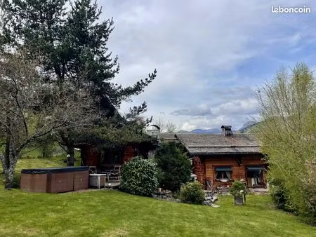 chalet 4 pièces 105 m²