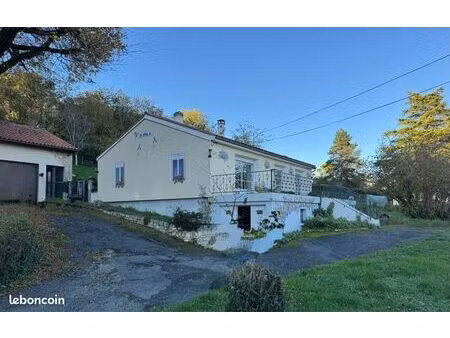 maison de plain-pied en excellent état – 3 chambres - dépendances - jardin arboré et en pa