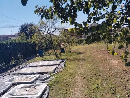 terrain 650 mètres carrés