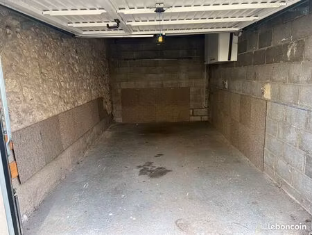 parking/box 15 m² chartres