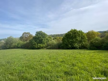 terrain 1 800 m² montardon