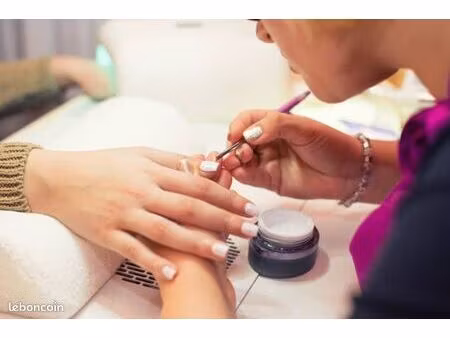 ? investisseurs – murs commerciaux loués – 8 % rentabilité