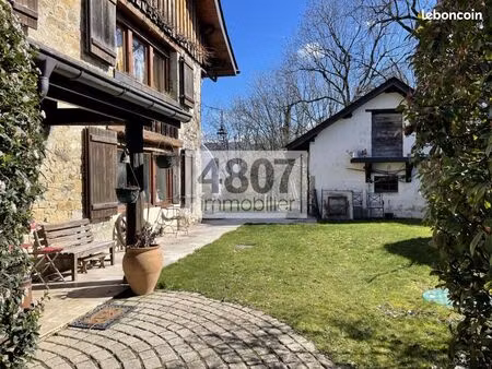 propriété 7 pièces 180 m²