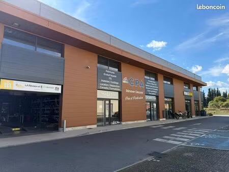 boutique 215 m² brignoles