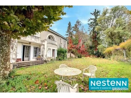 propriété 8 pièces 206 m²