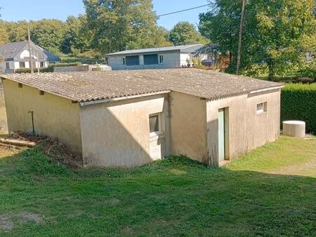 garage/entrepôt de 50 m² avec terrain — idéal projet de studio — la chapelle-launay