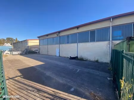 local 400 m² la roquette-sur-siagne