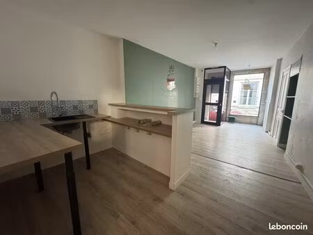 bureaux 59 m² compiègne