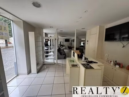 local commercial 170 m²