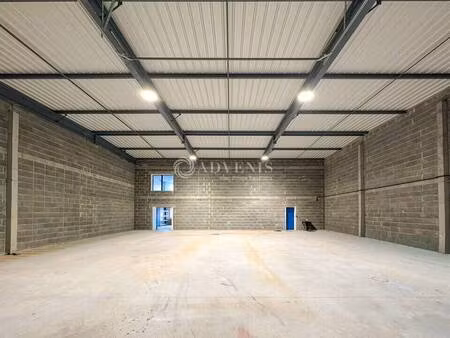 local d'activités à louer