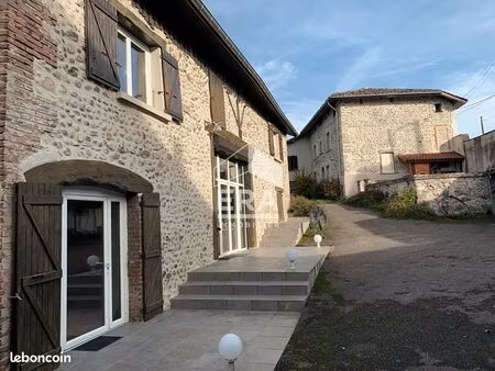 maison 9 pièces 332 m²