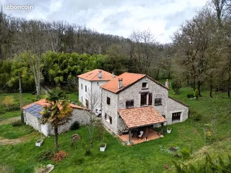 maison 7 pièces 163 m²