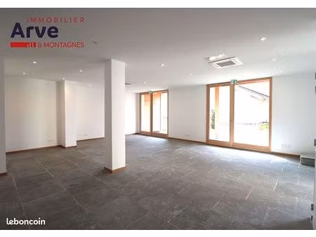 local commercial 83 m² taninges