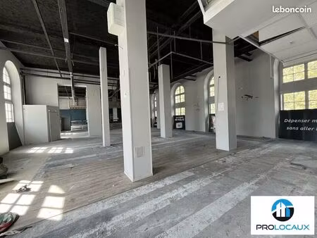 local bureaux 200 m²