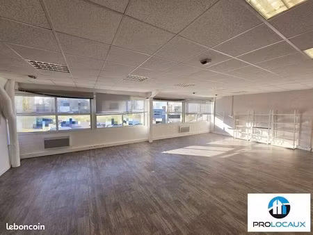 bureaux 225 m² dury