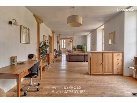 propriété 30 pièces 400 m²