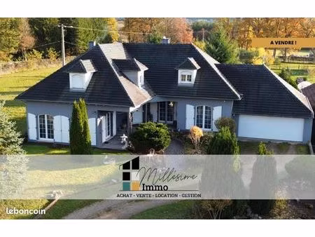 maison 9 pièces 250 m²