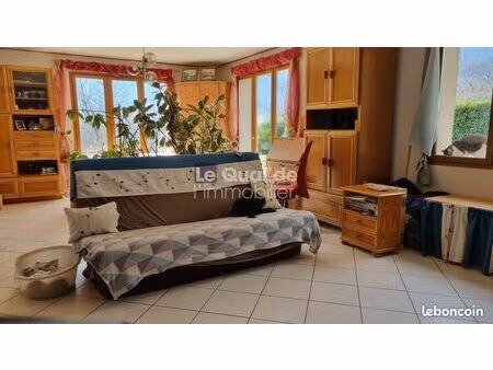 propriété 6 pièces 169 m²