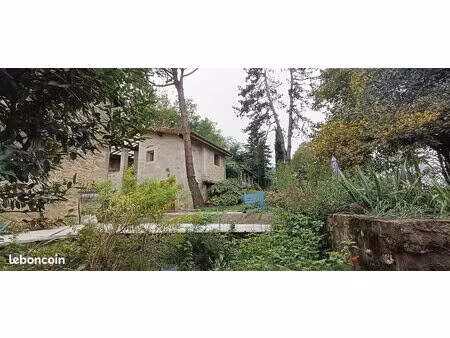 maison 8 pièces 232 m²