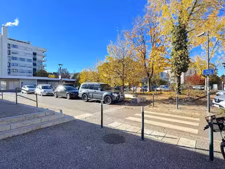 local commercial à vendre