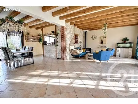 maison 7 pièces 170 m²