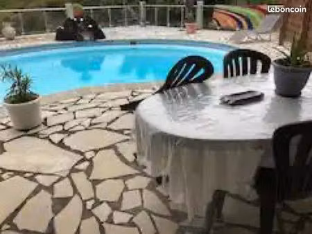 villa f4/5 meublée avec piscine