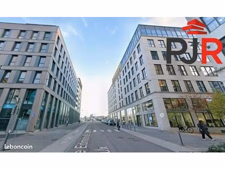 bureaux 1352 m² nancy