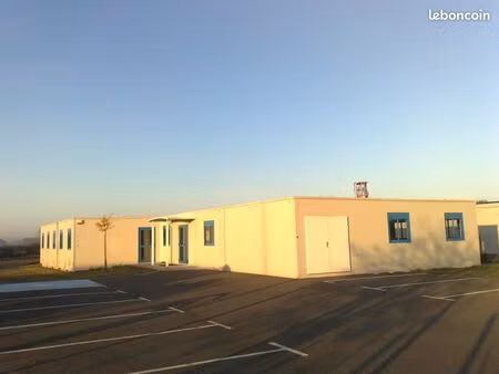 bureaux de 17.40 m² et 10.3 m²