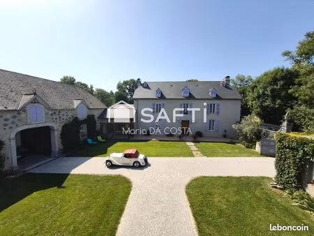 propriété 6 pièces 235 m²