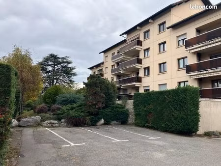 joli t2 33m2 dans résidence paisible proche gare et commerces