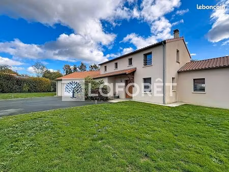 maison 7 pièces 166 m²