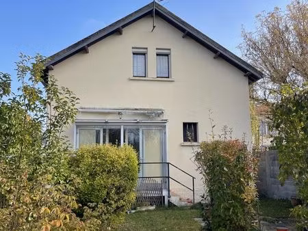 maison 4 pièces 85 m²